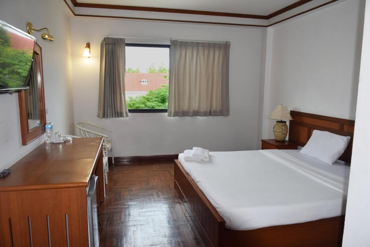Puangpen Villa Hotel Hua Hin Exterior photo